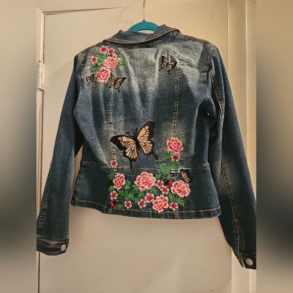 Embroidered Denim Jacket with Floral and Butterfly Design - Picture 2 of 6